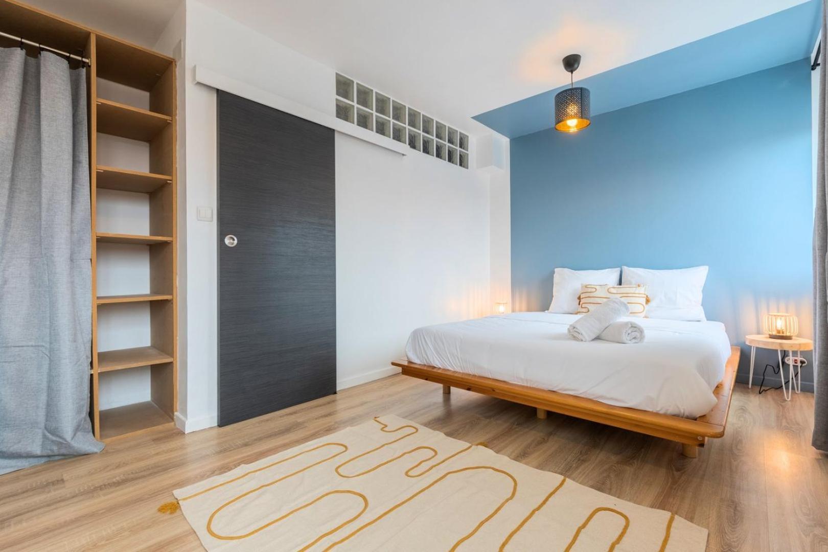 Renovated 2-bedroom Duplex Near Metro. * Rijsel